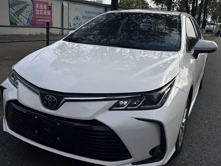 Toyota Corolla XII (E210)