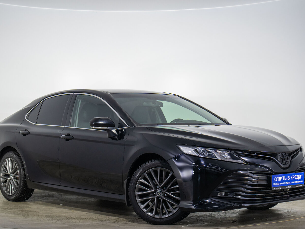 Toyota Camry VIII (XV70)