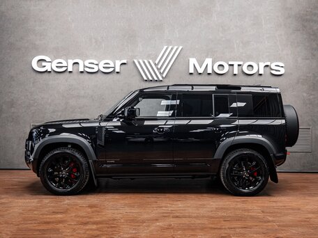 2024 Land Rover Defender 110 II, чёрный, 13500000 рублей, вид 3