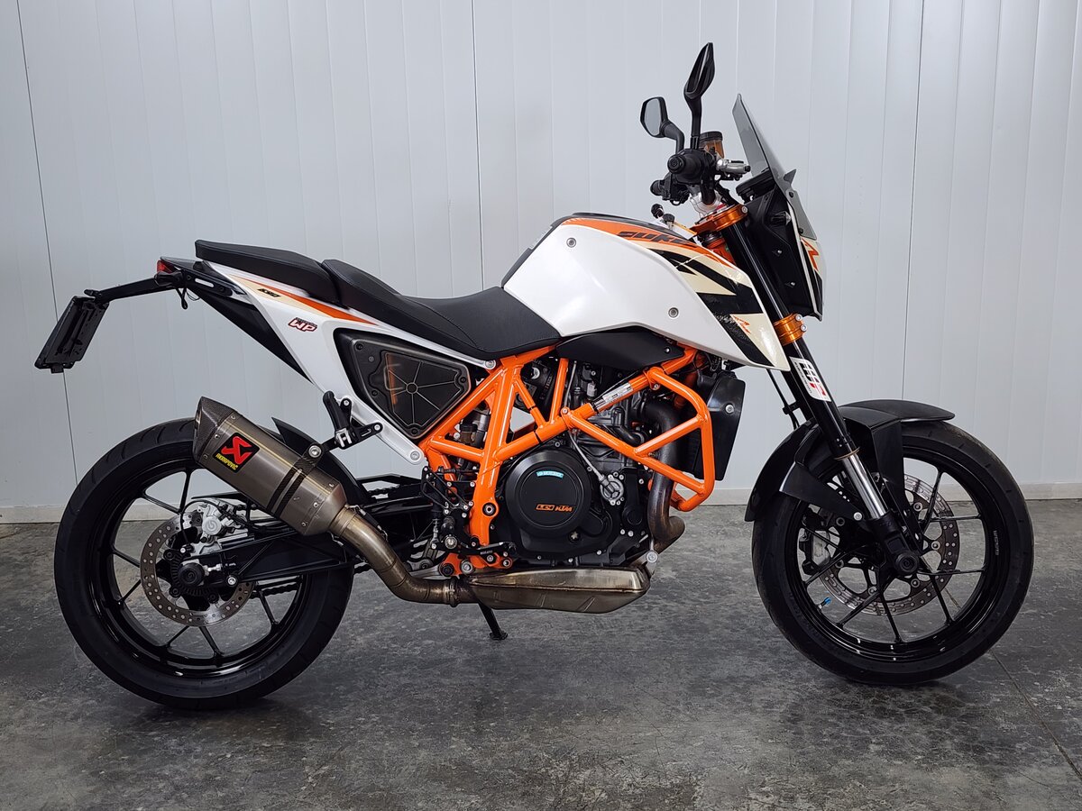 KTM 690 Duke R