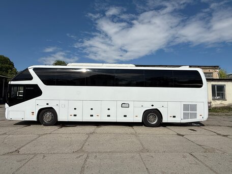 2018 Higer KLQ 6122, белый, 9000000 рублей, вид 3
