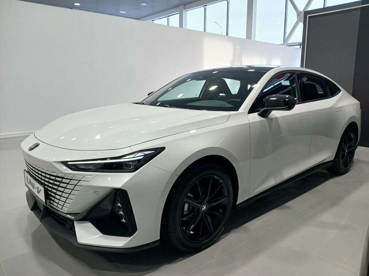 Changan UNI-V I