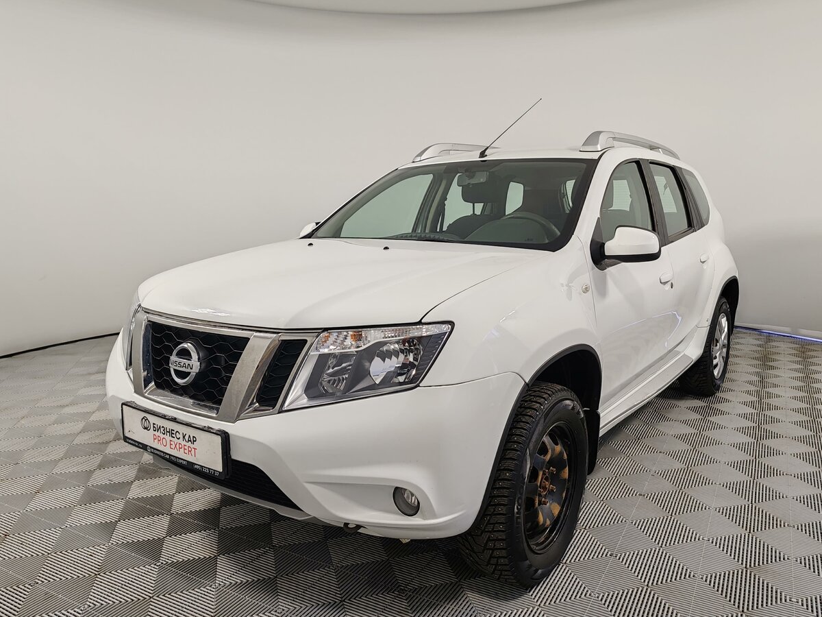 Nissan Terrano III (D10)