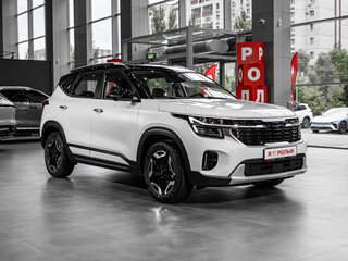 2025 Kia Seltos I Рестайлинг, белый, 3350000 рублей, вид 3