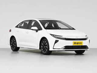 2026 Toyota Corolla XII (E210), белый, 1847000 рублей, вид 3