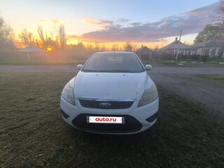 2008 Ford Focus II Рестайлинг, белый, 300000 рублей, вид 1