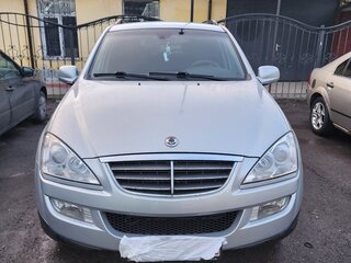 2010 SsangYong Kyron I Рестайлинг, серебристый, 900000 рублей, вид 1