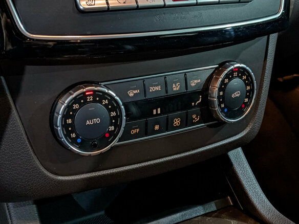 2018 Mercedes-Benz GLE 250 d I (W166), чёрный, 4050000 рублей - вид 20