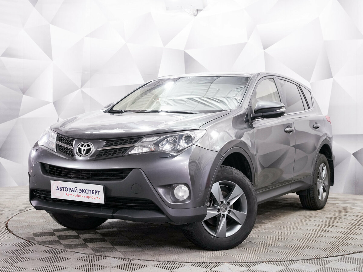 Toyota RAV4 IV (XA40)