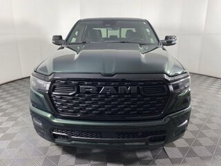 2026 Ram 1500 Crew Cab eTorque V Рестайлинг, зелёный, 7452000 рублей, вид 2