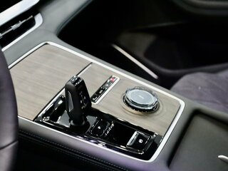2026 Geely Monjaro I, белый, 4599990 рублей, вид 4