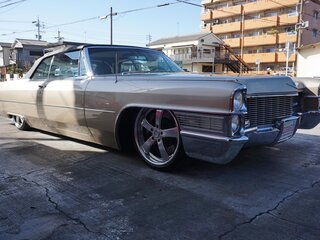 1965 Cadillac DeVille III, золотистый, 11000000 рублей, вид 2