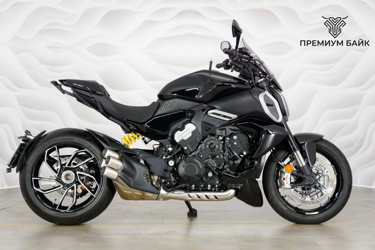Ducati Diavel V4