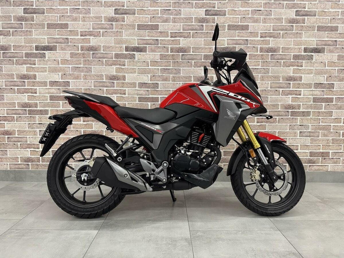 Honda CB 200X
