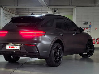 2026 Genesis GV70 I Рестайлинг, серый, 6870777 рублей, вид 3