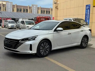 2025 Nissan Teana IV, белый, 1980002 рублей, вид 1