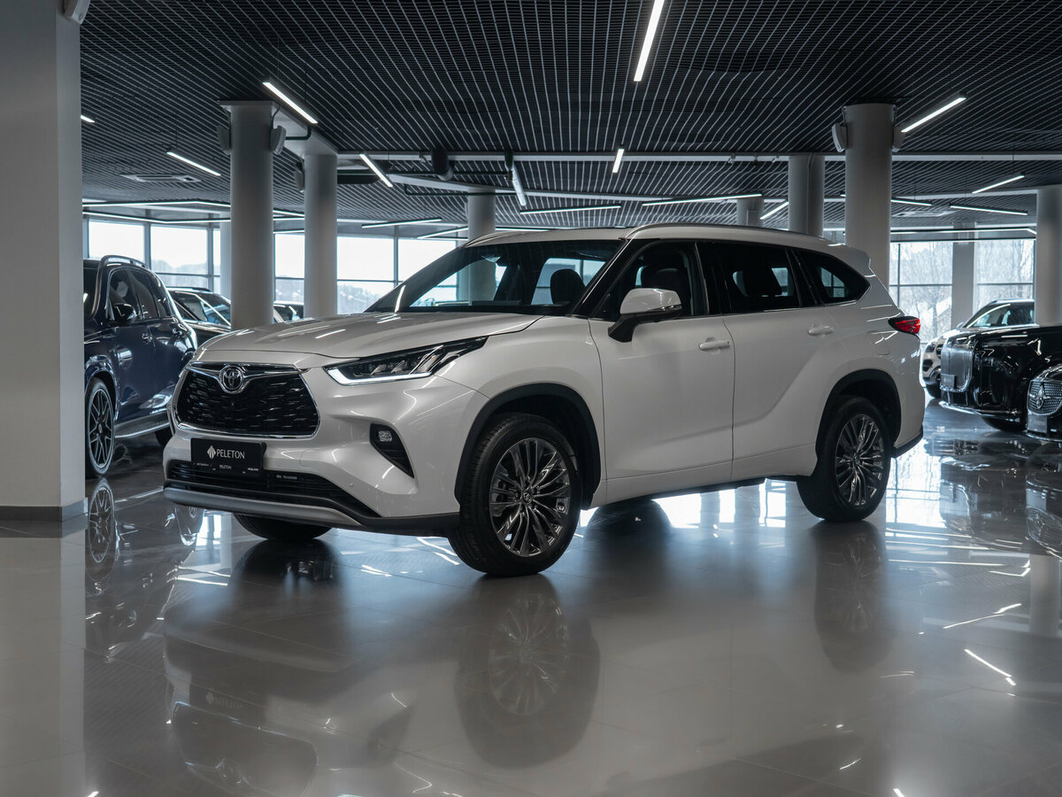 Toyota Highlander IV (XU70)