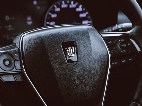 2018 Toyota Crown XV (S220), чёрный, 3250000 рублей - вид 15