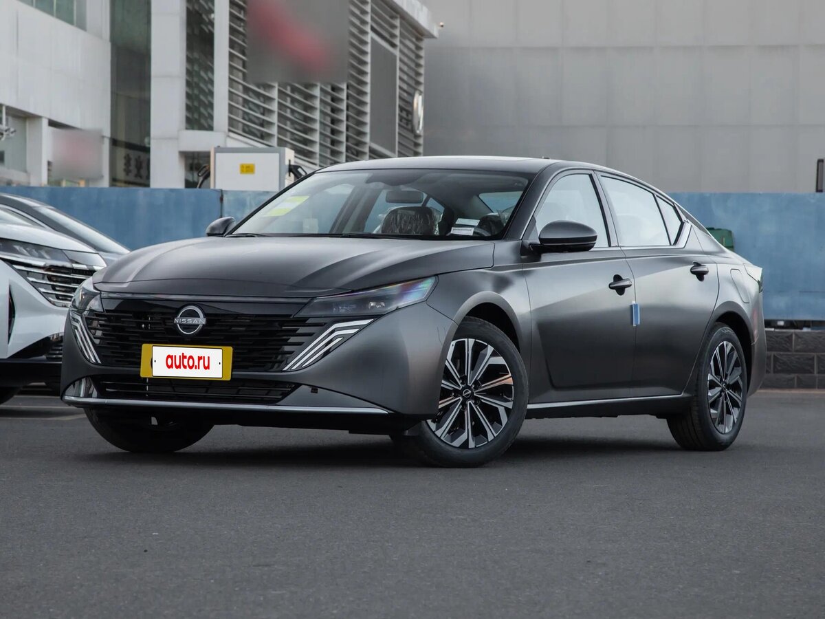 Nissan Teana IV