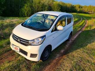2019 Mitsubishi eK Wagon III Рестайлинг, белый, 890000 рублей, вид 1