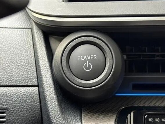 2025 Toyota Prius V (XW60), красный, 4489000 рублей - вид 14