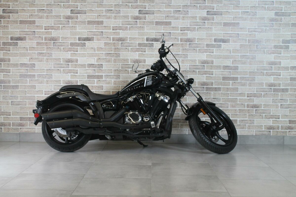 Yamaha XVS1300