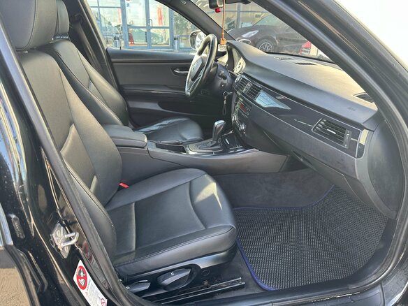 2009 BMW 3 серии 320i V (E90/E91/E92/E93) Рестайлинг, чёрный, 799000 рублей - вид 6