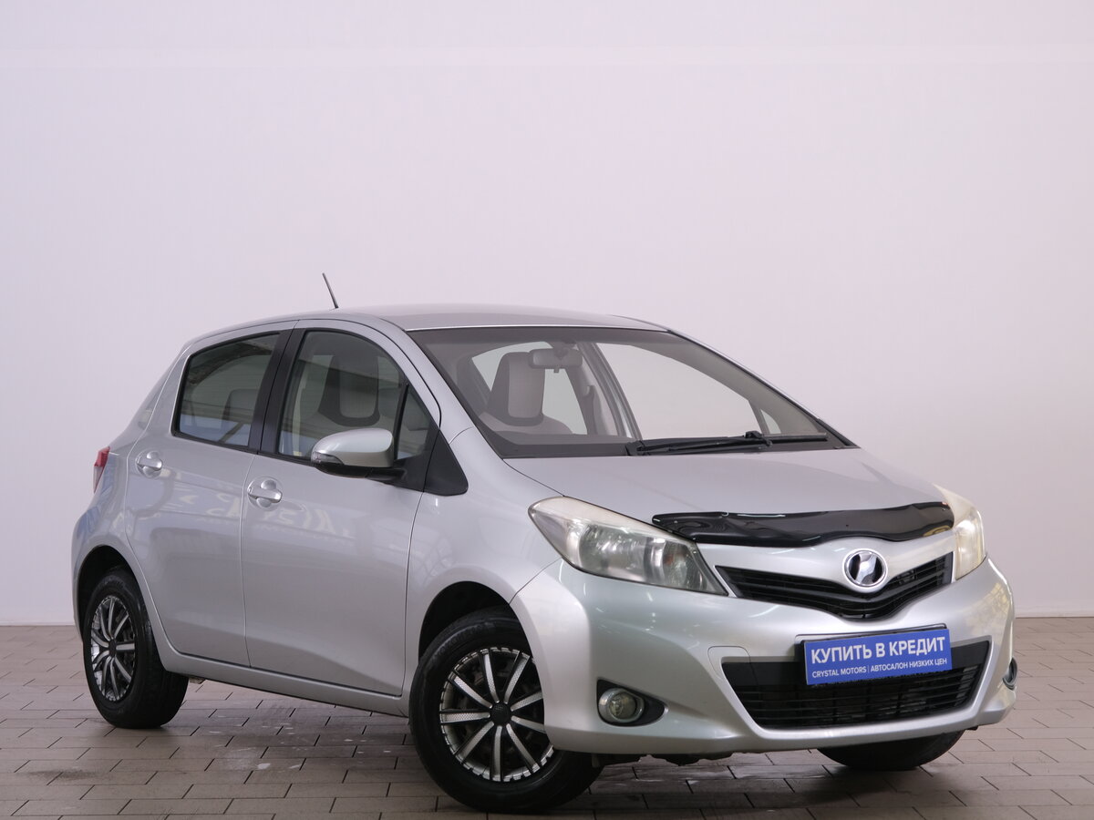 Toyota Vitz III (XP130)