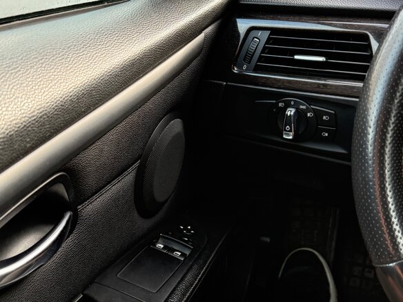 2012 BMW 3 серии 320i V (E90/E91/E92/E93) Рестайлинг, серый, 950000 рублей - вид 12