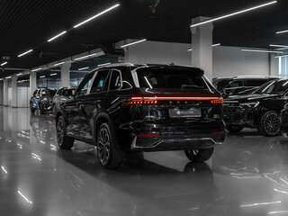 2026 Geely Monjaro (Xingyue L) I Рестайлинг 2, чёрный, 4300000 рублей, вид 4
