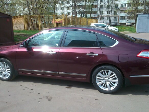 2013 Nissan Teana II Рестайлинг, красный - вид 2