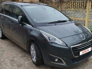 2015 Peugeot 5008 I Рестайлинг, серый, 1600000 рублей, вид 1