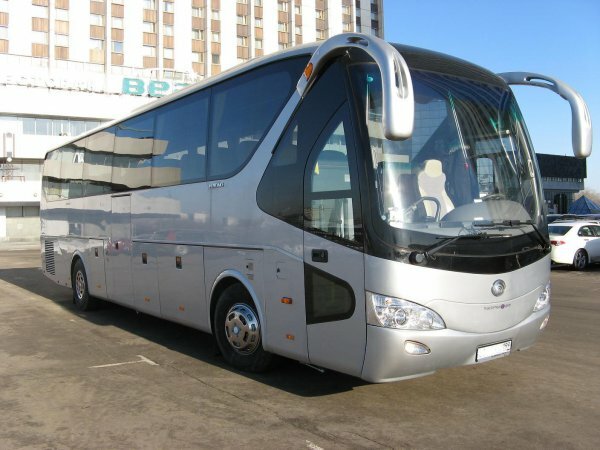 Автобус Ютонг т122
