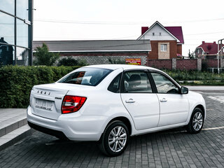 2025 Lada (ВАЗ) Granta I Рестайлинг, белый, 1289000 рублей, вид 5