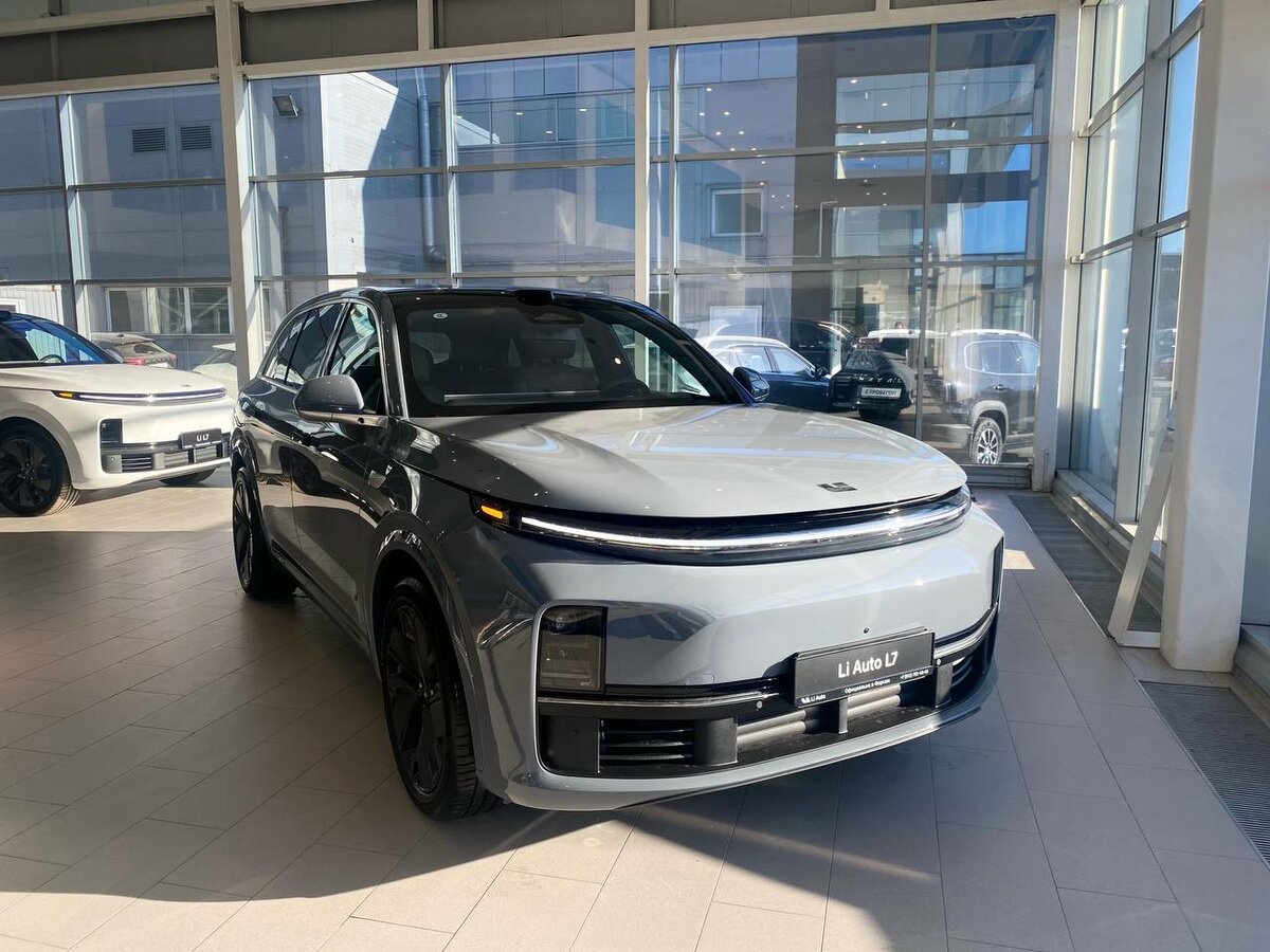 Li Auto (Lixiang) L7 52.3 kWh I Рестайлинг