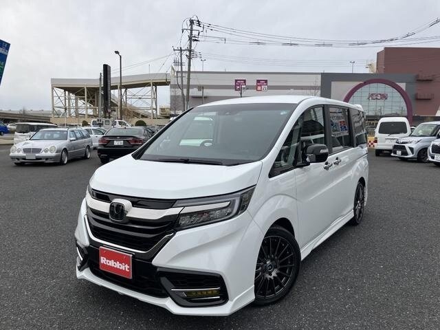Honda Stepwgn Spada V Рестайлинг