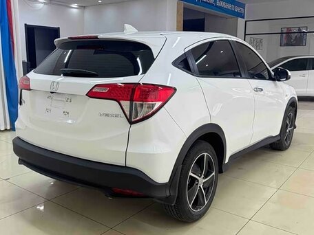 2022 Honda Vezel I Рестайлинг, белый, 1320000 рублей, вид 4