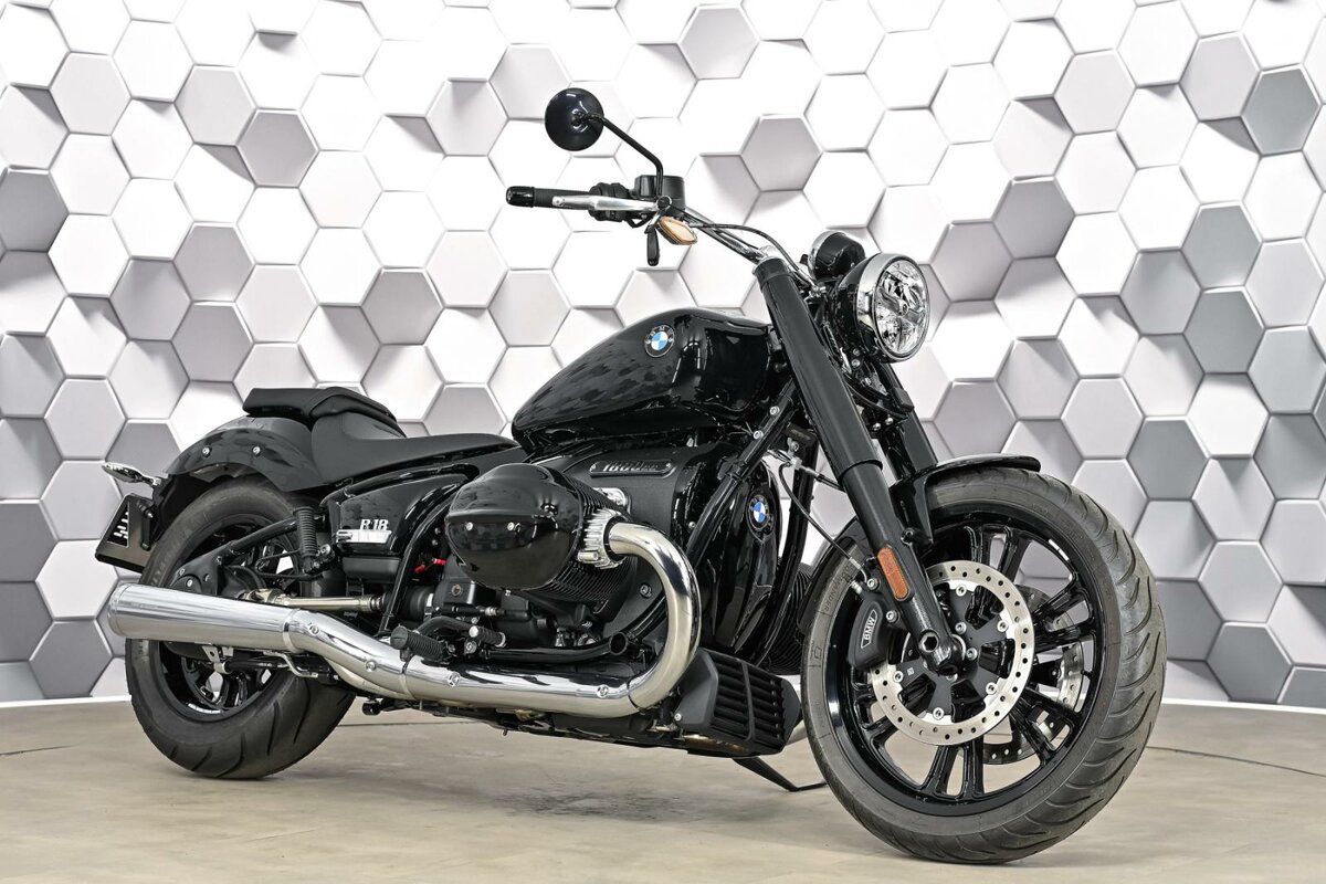 BMW R18