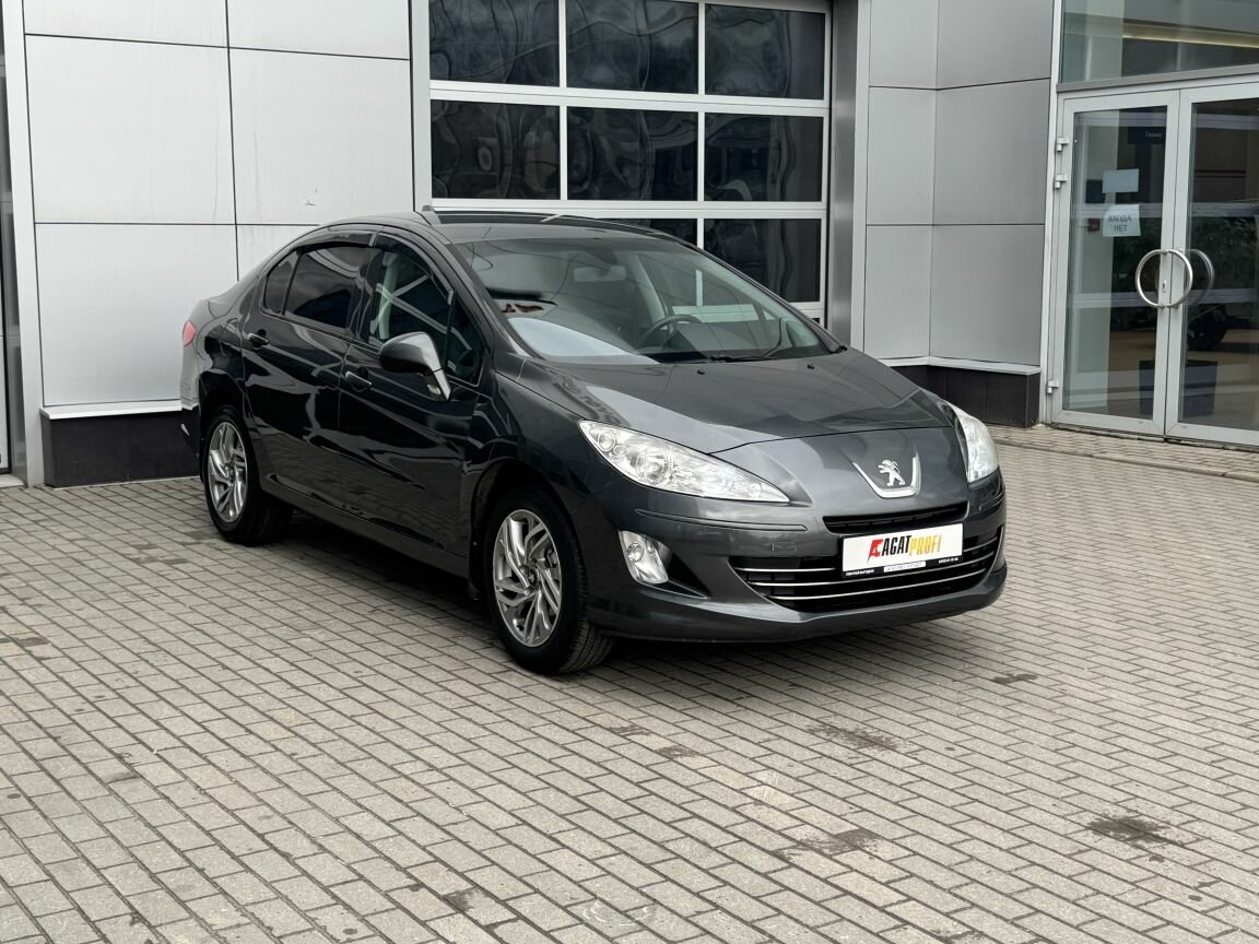 Peugeot 408 I