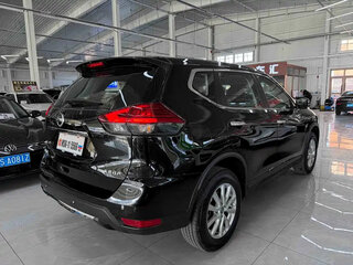 2025 Nissan X-Trail III Рестайлинг 2, чёрный, 1999999 рублей, вид 5