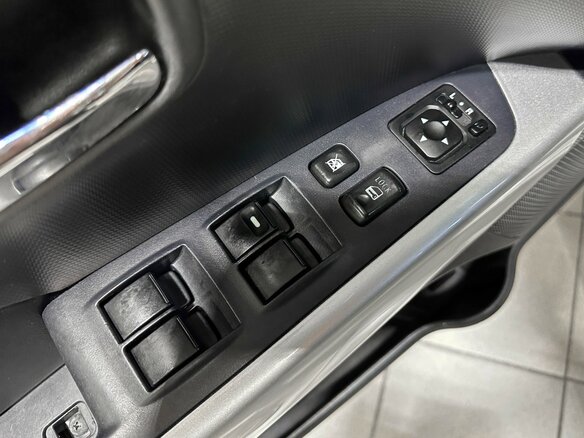 2008 Mitsubishi Outlander II, бежевый, 1097000 рублей - вид 15