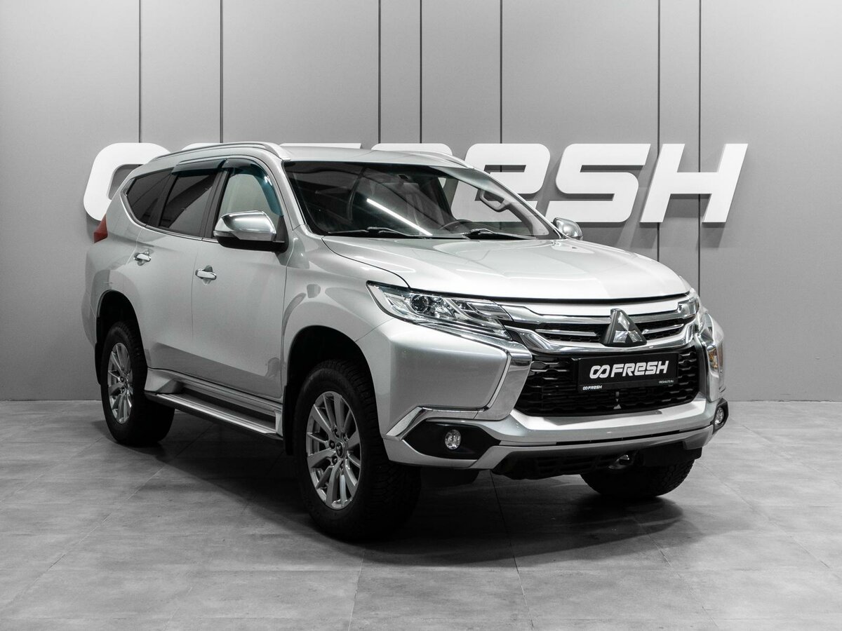 Mitsubishi Pajero Sport III