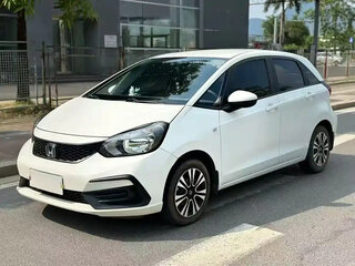 2021 Honda Fit IV, белый, 1240000 рублей, вид 1