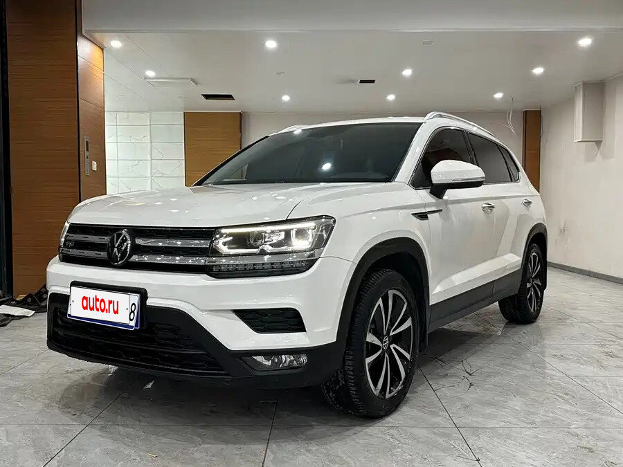 Volkswagen Tharu I