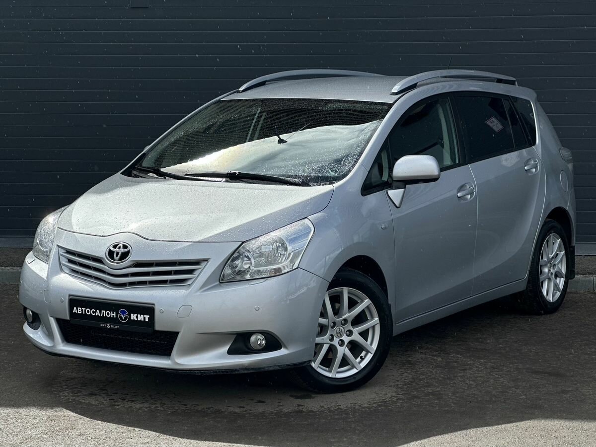 Toyota Verso I