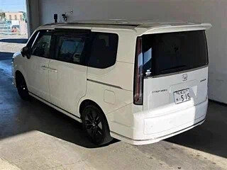 2022 Honda Stepwgn Spada VI, белый, 2010000 рублей, вид 3