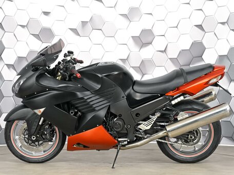 は　 kawasaki zx 6 -