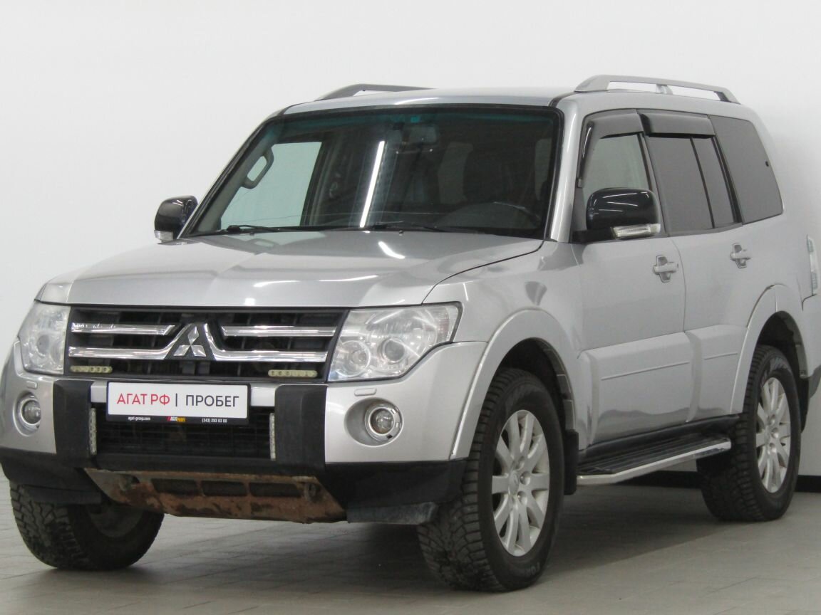Mitsubishi Pajero IV