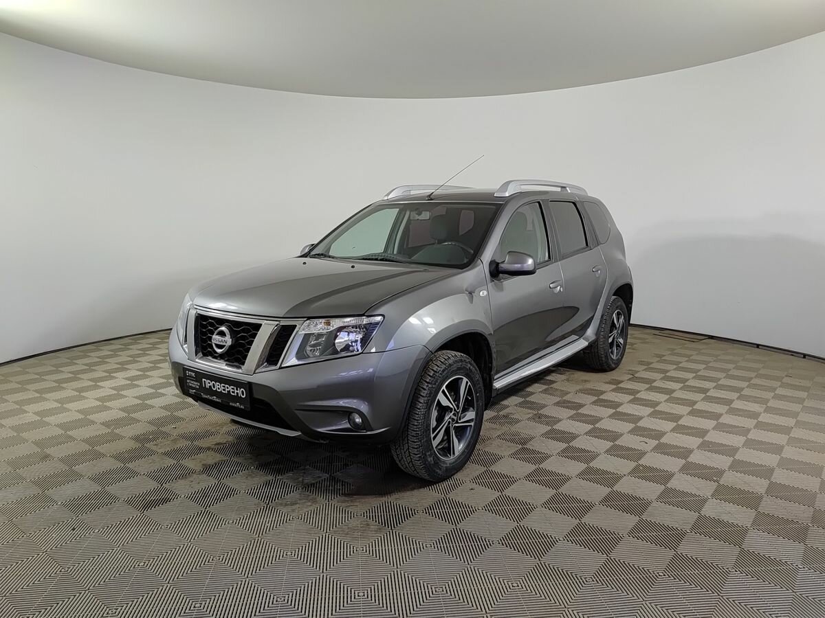 Nissan Terrano III (D10)