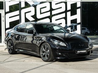 Infiniti Q70 I